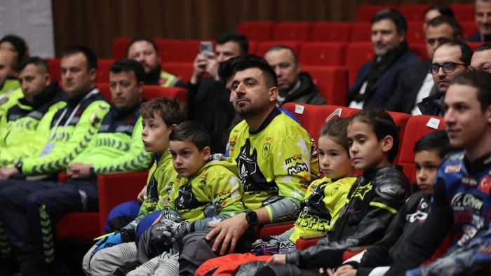 Motosiklet Çalıştayı’na Büyükakın sürprizi!